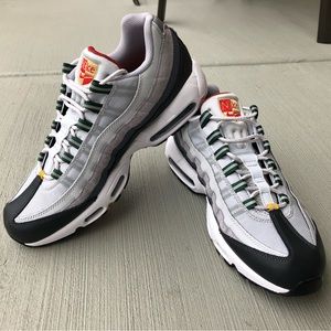 Nike Air Max 95 Essential Mens size 11 platinum/green/gold